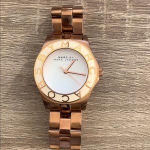 Marc by Marc Jacobs Women’s rose gold wrist watch